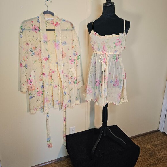 VS Vintage 2pc Yellow Floral Chiffon Gown and Robe Set